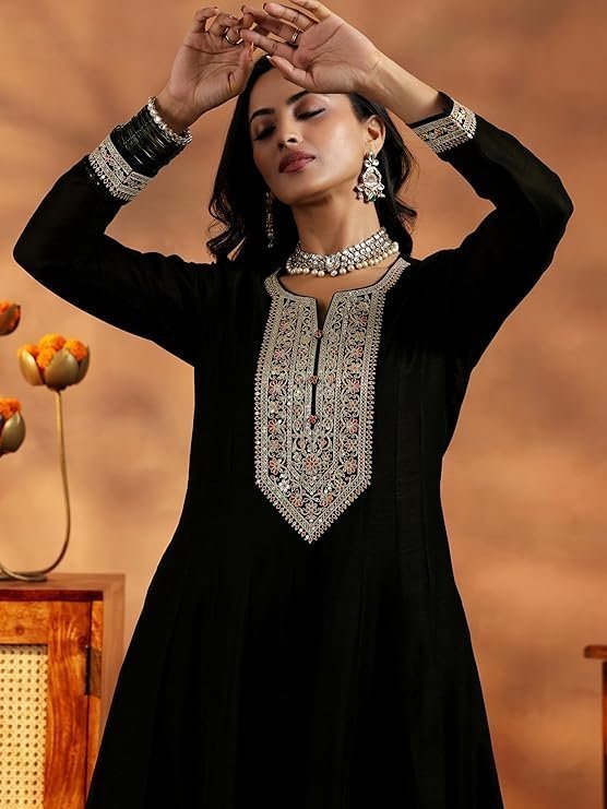 Black Silk Blend Yoke Design Kurta Sets for Women - Image 5