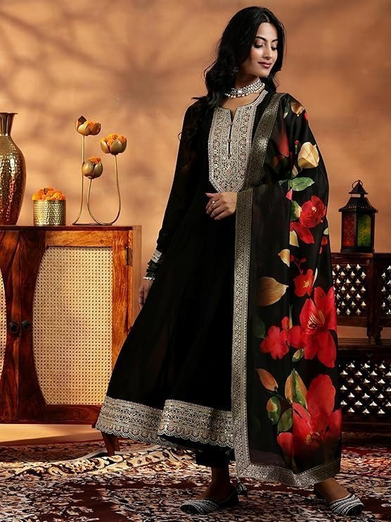 Black Silk Blend Yoke Design Kurta Sets for Women - Image 4